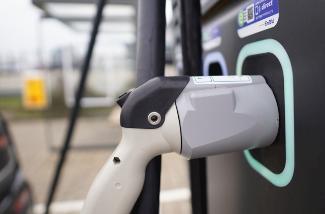 電動(dòng)汽車(chē)充電樁的充電原理及方式？